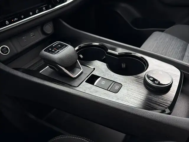 2023 NISSAN ROGUE SV AWD CVT in Cars & Trucks in Stratford - Image 17