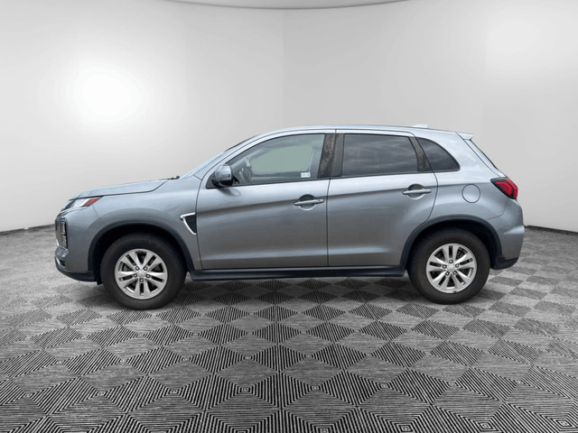 2020 Mitsubishi RVR SE AWC in Cars & Trucks in Medicine Hat - Image 2