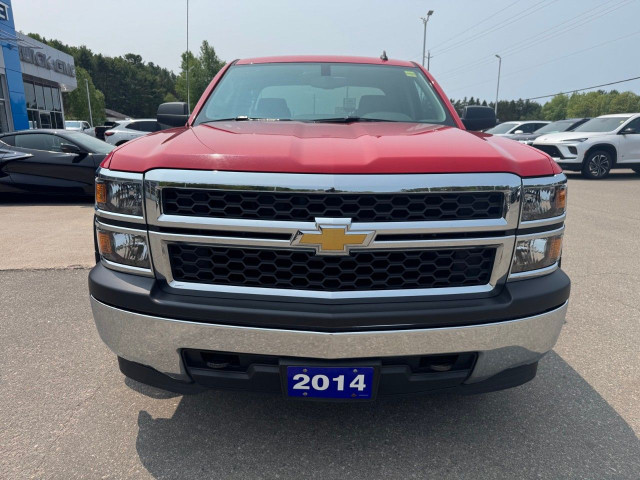 2014 Chevrolet Silverado 1500 in Cars & Trucks in Trenton - Image 2