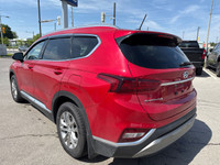 Do not miss out on this locally owned and traded 2020 Hyundai Santa Fe Essential AWD! Nicely optione... (image 5)