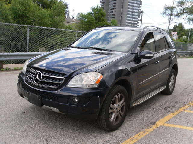  2008 Mercedes-Benz M-Class BASE in Cars & Trucks in City of Toronto - Image 2