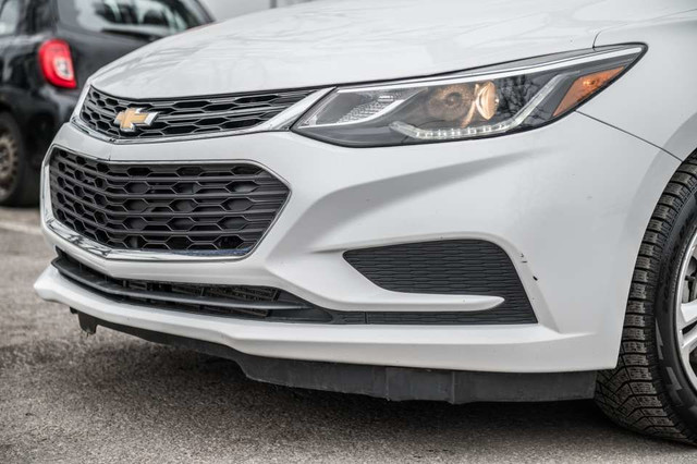 2018 Chevrolet Cruze LT 6M in Cars & Trucks in City of Montréal - Image 3