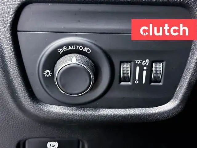 2023 Jeep Grand Cherokee Altitude 4x4 w/ Apple CarPlay, Heated F dans Autos et camions dans Ottawa - Image 24