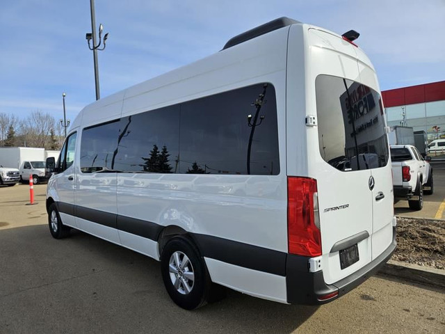 2023 Mercedes-Benz Sprinter Passenger Van 2500 High Roof I4 Gas  in Cars & Trucks in St. Albert - Image 3