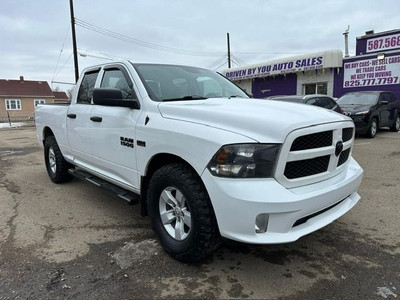 2018 RAM 1500 ST QUADCAB 5.7L HEMI 4x4, Back Up Camera