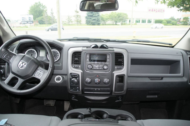 2016 RAM 1500 ST in Cars & Trucks in Oshawa / Durham Region - Image 4
