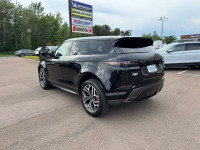 Leather Seats, Memory Seats, Heated Seats, Android Auto, Apple CarPlay! This 2022 Land Rover Range R... (image 6)