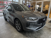 Ford Escape ST-Line AWD Cuir GPS Mags Sièges Électrique 2023 à vendreJAMAIS ACCIDENTÉ!! Caméra recul... (image 2)