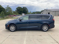 Power Sliding Rear Doors,Front Fascia Air Deflectors,Black Power Heated Side Mirrors w/Manual Foldin... (image 9)