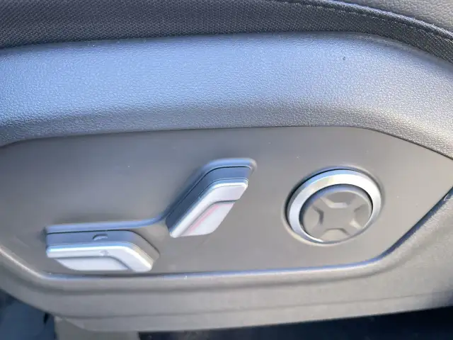 2025 Hyundai Santa Fe Luxury AWD, Sunroof, Leather, Remote Start dans Autos et camions dans Calgary - Image 21