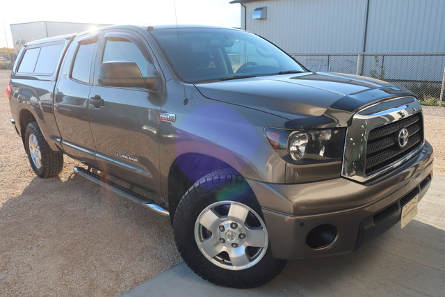 2007 Toyota Tundra SOLD  SR5  4x4  Double Cab with matching Lear in Cars & Trucks in Winnipeg