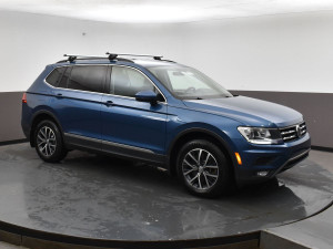 2020 Volkswagen Tiguan Comfortline 4Motion AWD, Heated Seats, Apple Carplay, Android Auto, Alloys, Certified.