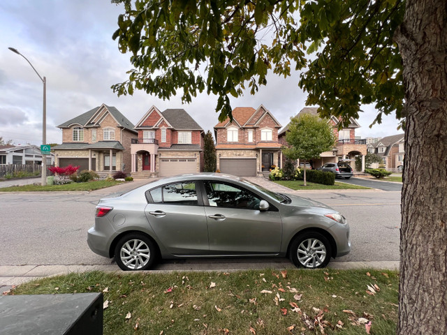 2012 Mazda 3 GS-SKY in Cars & Trucks in City of Toronto - Image 2