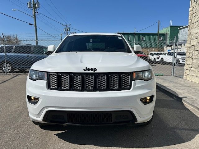 2019 Jeep Grand Cherokee Altitude 4x4 in Cars & Trucks in Calgary - Image 2