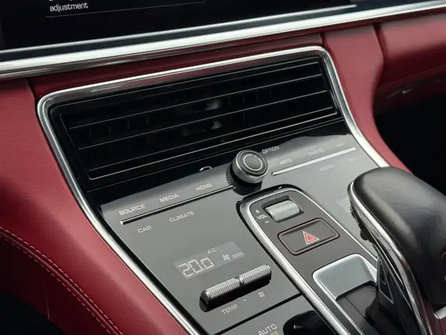 2020 Porsche Panamera 10 YEAR EDITION | NO ACCIDENT | SOFT CLOSE in Cars & Trucks in City of Toronto - Image 37