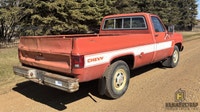 1977 GMC CHEVROLET CHEV CHEVY Sierra 25 2WD Long Box Pickup Truck Chevy 350ci 5.7L V8 engine 4 speed... (image 7)