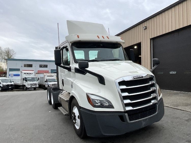 2019 Freightliner T11664ST in Heavy Trucks in Delta/Surrey/Langley