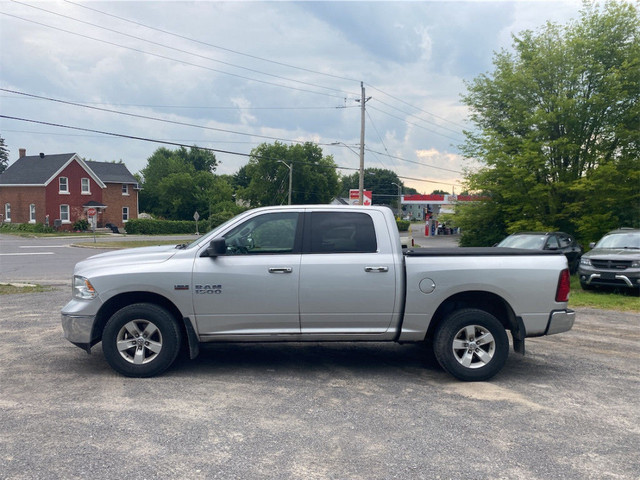 2017 Ram 1500 SLT - Bluetooth - SiriusXM in Cars & Trucks in Ottawa - Image 4