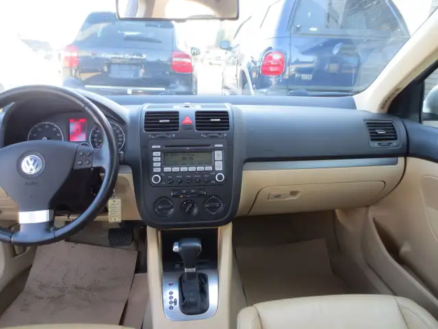 2008 Volkswagen Jetta Comfortline 2.5L w/ Htd Lthr/Sunroof in Cars & Trucks in Edmonton - Image 12