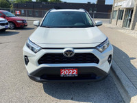 2022 Toyota RAV4 XLE - In White - All Wheel Drive - Touch screen - Backup camera - Premium leather -... (image 8)