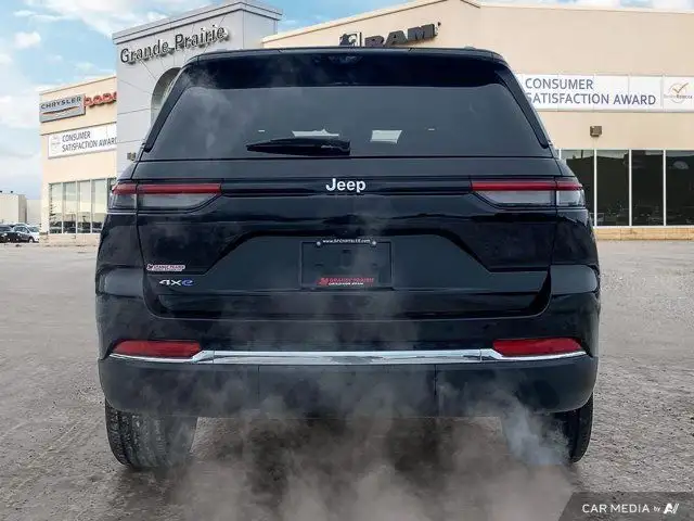 2022 Jeep Grand Cherokee 4xe | Leather | Luxury Tech | dans Autos et camions dans Grande Prairie - Image 6
