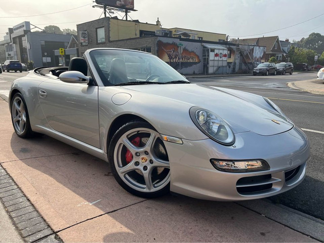2005 Porsche 911 in Cars & Trucks in Hamilton