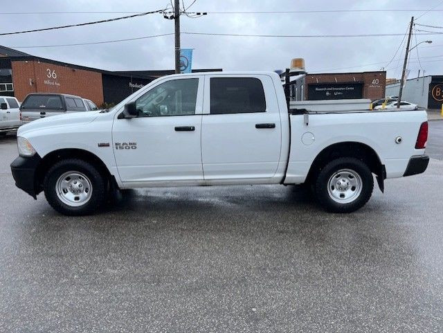 2014 Ram 1500 4WD V8 HEMI-CREW CAB-1 OWNER-CERTIFIED-WE FINANCE! in Cars & Trucks in City of Toronto - Image 2