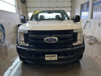FORD F-550 XL 2019 FITH WEEL DIESEL 6.7L REMORQUAGE 30,000 LBS EMPATEMENT 169 POUCES CA 84 POUCES CO... (image 1)