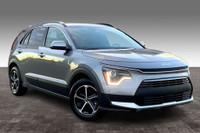 Sunroof, Wireless Phone Charger, Uvo, Push Button Start, Blind Spot Detection, Satellite Radio, Clot... (image 1)