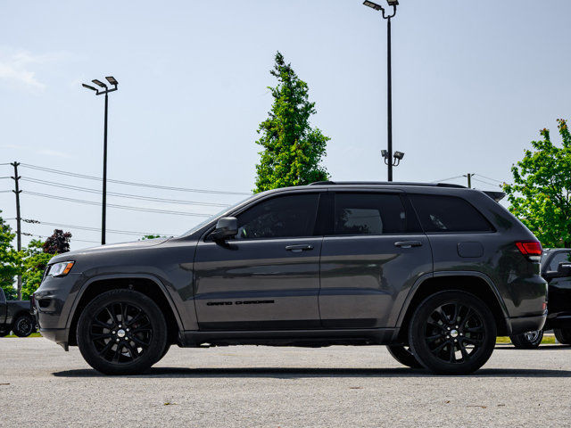 2018 Jeep Grand Cherokee Altitude IV in Cars & Trucks in Barrie - Image 4
