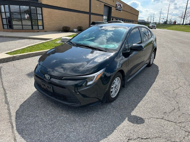 2023 Toyota Corolla Hybrid LE AWD Winter tire pkg Inc Certified  in Cars & Trucks in Mississauga / Peel Region - Image 2