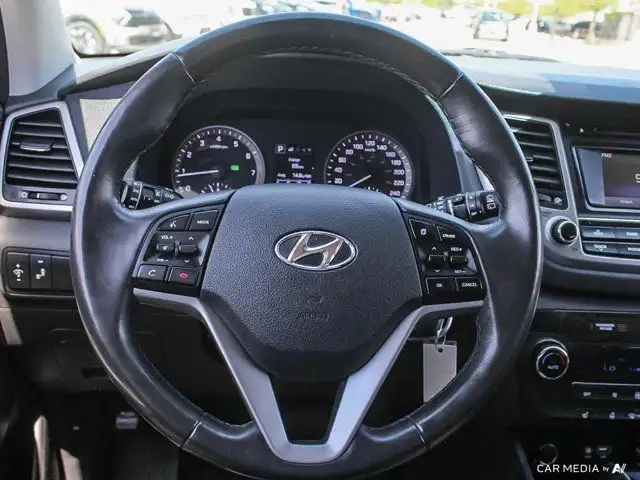 2017 Hyundai Tucson SE | Bluetooth | Heated Seats | AWD | XM dans Autos et camions dans London - Image 18