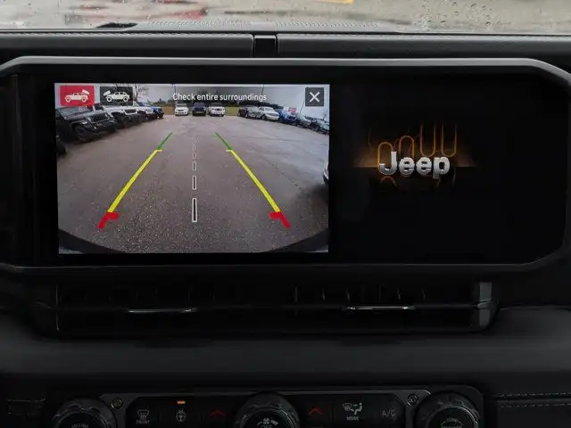 2025 Jeep Wrangler Sahara - McKinley Leather Seats - Technology in Cars & Trucks in Calgary - Image 20