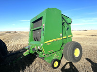 2011 John Deere 568 Round Baler