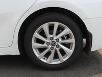ADVANCED SAFETY FEATURES »» Comprehensive airbag system for all-around protection »» Anti-lock braki... (image 8)