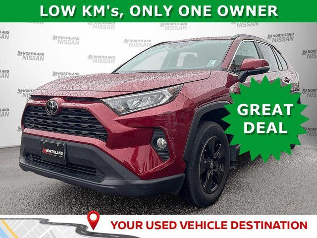 2021 Toyota RAV4 XLE | POWER MOONROOF | FRONT HEATED SEATS in Cars & Trucks in Prince George