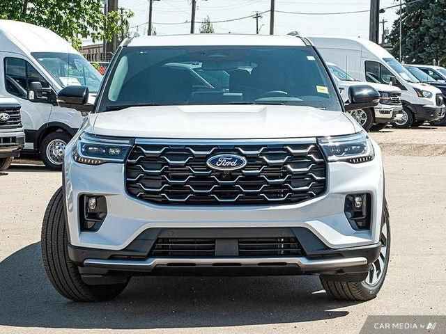 2025 Ford Explorer Platinum in Cars & Trucks in Edmonton - Image 2