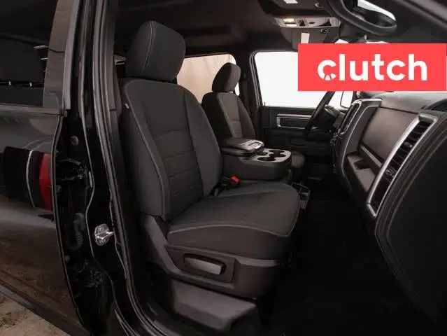 2022 Ram 1500 Classic Warlock Crew Cab 4x4 w/ Apple CarPlay & An in Cars & Trucks in City of Toronto - Image 16