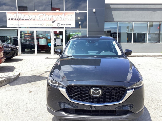 2023 Mazda CX-5 GS AWD| LEATHER | HEATED SEATS in Cars & Trucks in Oakville / Halton Region - Image 2