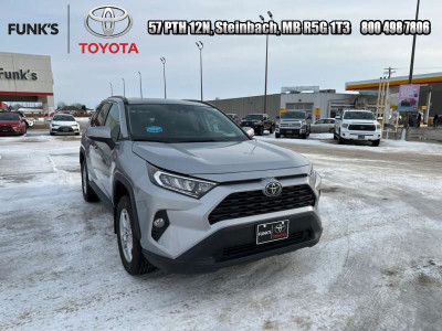 2019 Toyota RAV4 FWD XLE - Sunroof - Power Liftgate