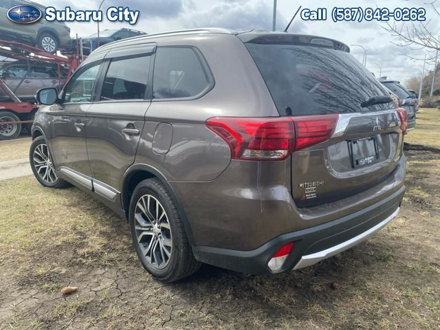 2016 Mitsubishi Outlander SE in Cars & Trucks in Edmonton - Image 3