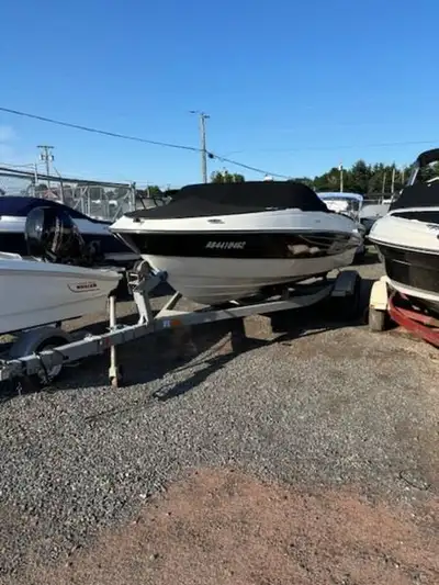 One owner boat, well maintained.. INCLUDES: Galvanized trailer, bimini, bow and cockpit covers, dept...