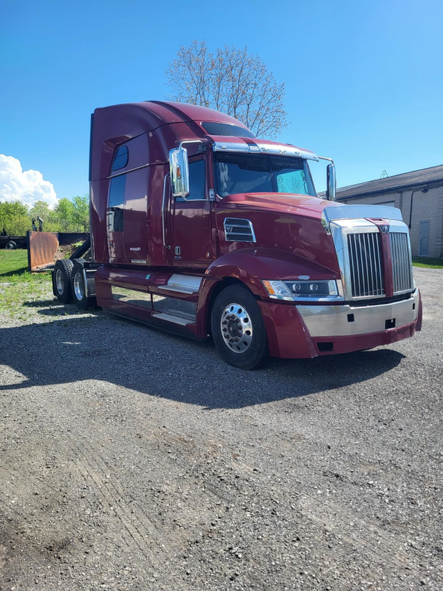 2016 Western star 5700XE in Heavy Trucks in St. Catharines - Image 3