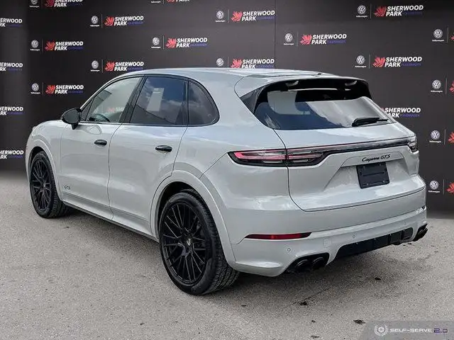 2023 Porsche Cayenne GTS | PREMUIM PKG | MATRIX HEADLIGHTS dans Autos et camions dans Comté de Strathcona - Image 5
