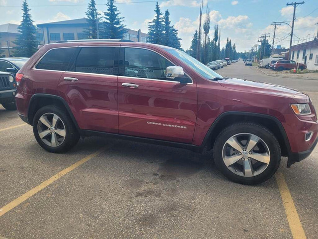 2015 Jeep Grand Cherokee 4WD Limited/LEATHER/NAVIGATION/BACK UP  in Cars & Trucks in Calgary - Image 4