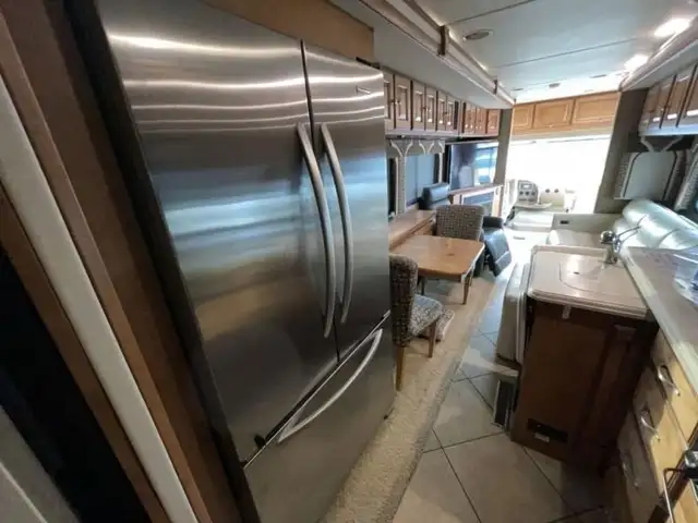 2014 Winnebago Adventurer 38Q in RVs & Motorhomes in Kamloops - Image 23