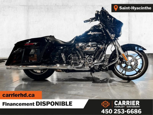 2017 Harley-Davidson STREET GLIDE SPECIAL in Touring in Saint-Hyacinthe