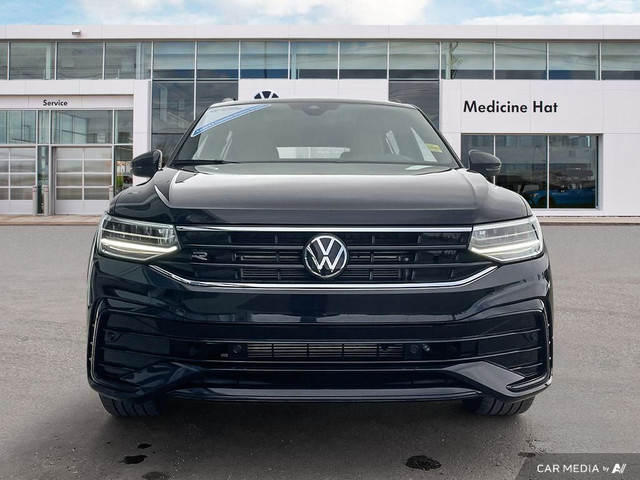 2024 Volkswagen Tiguan Comfortline R-Line Black Edition R-Line S in Cars & Trucks in Medicine Hat - Image 3