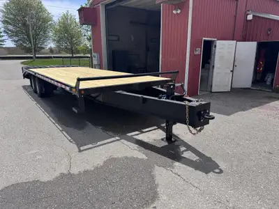 2025 Canada Trailer 102 x 28ft Deckover Pintle Flatbed 2 - 12 000lb Tandem Dually Axles 235 80 R16 T...