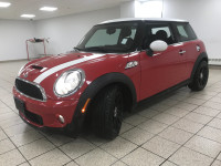 Stock Number 250553B This 2009 Mini Cooper S is a great reason to celebrate! This Mini Cooper S is o... (image 1)